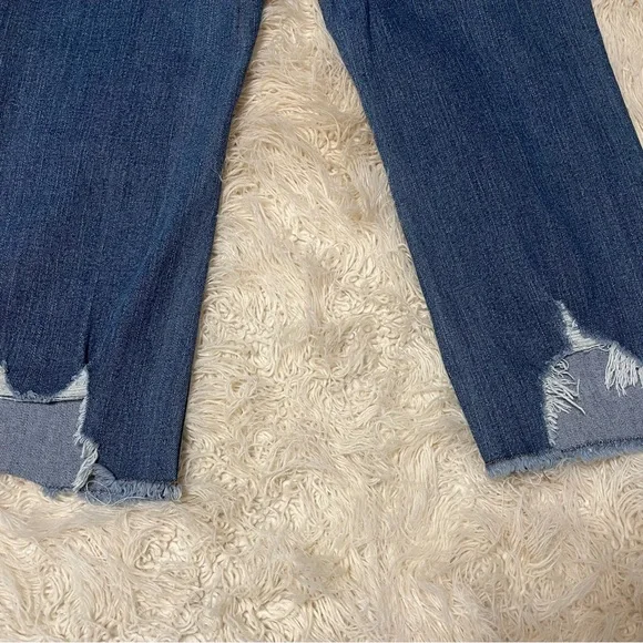 Classic Blue Wide Leg distressed jeans - Picture 6 of 6